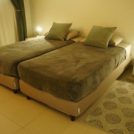 Lagoon Marina Apartments Koolbaai Bagian luar foto