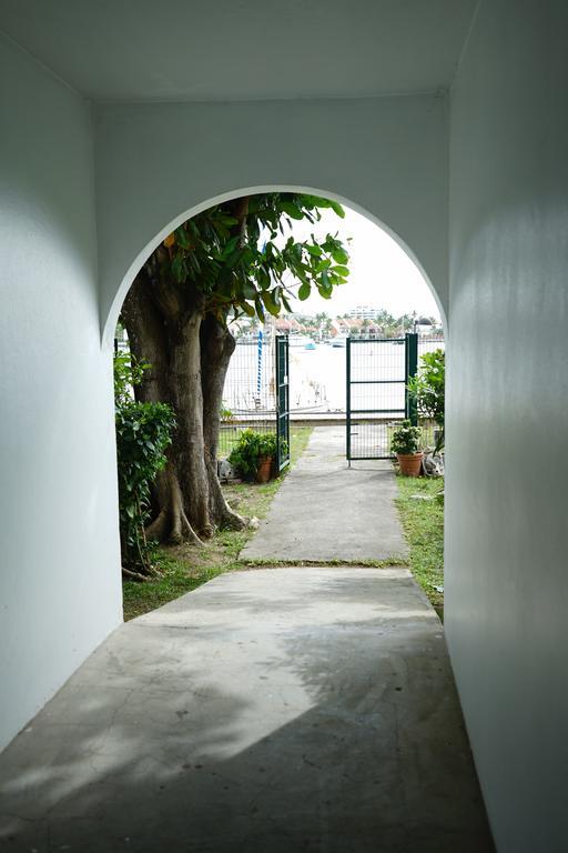 Lagoon Marina Apartments Koolbaai Bagian luar foto
