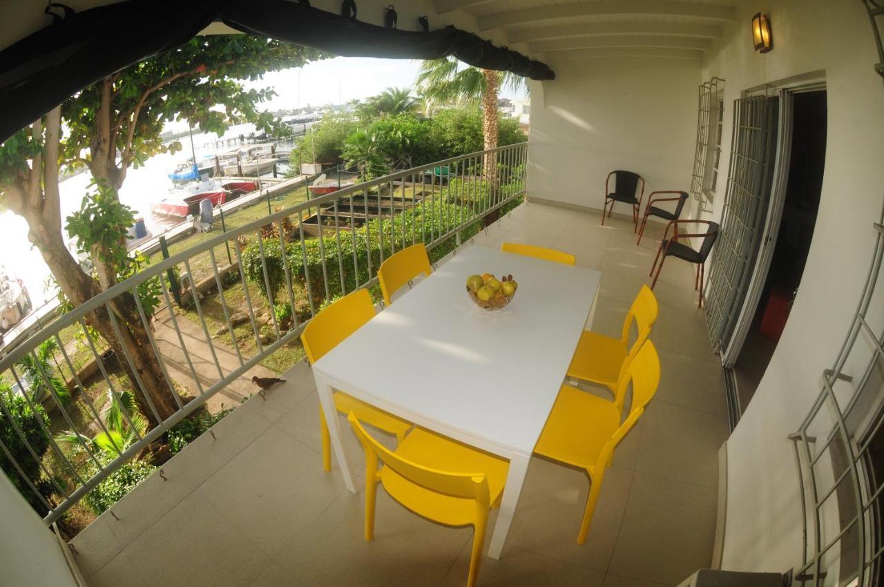 Lagoon Marina Apartments Koolbaai Bagian luar foto