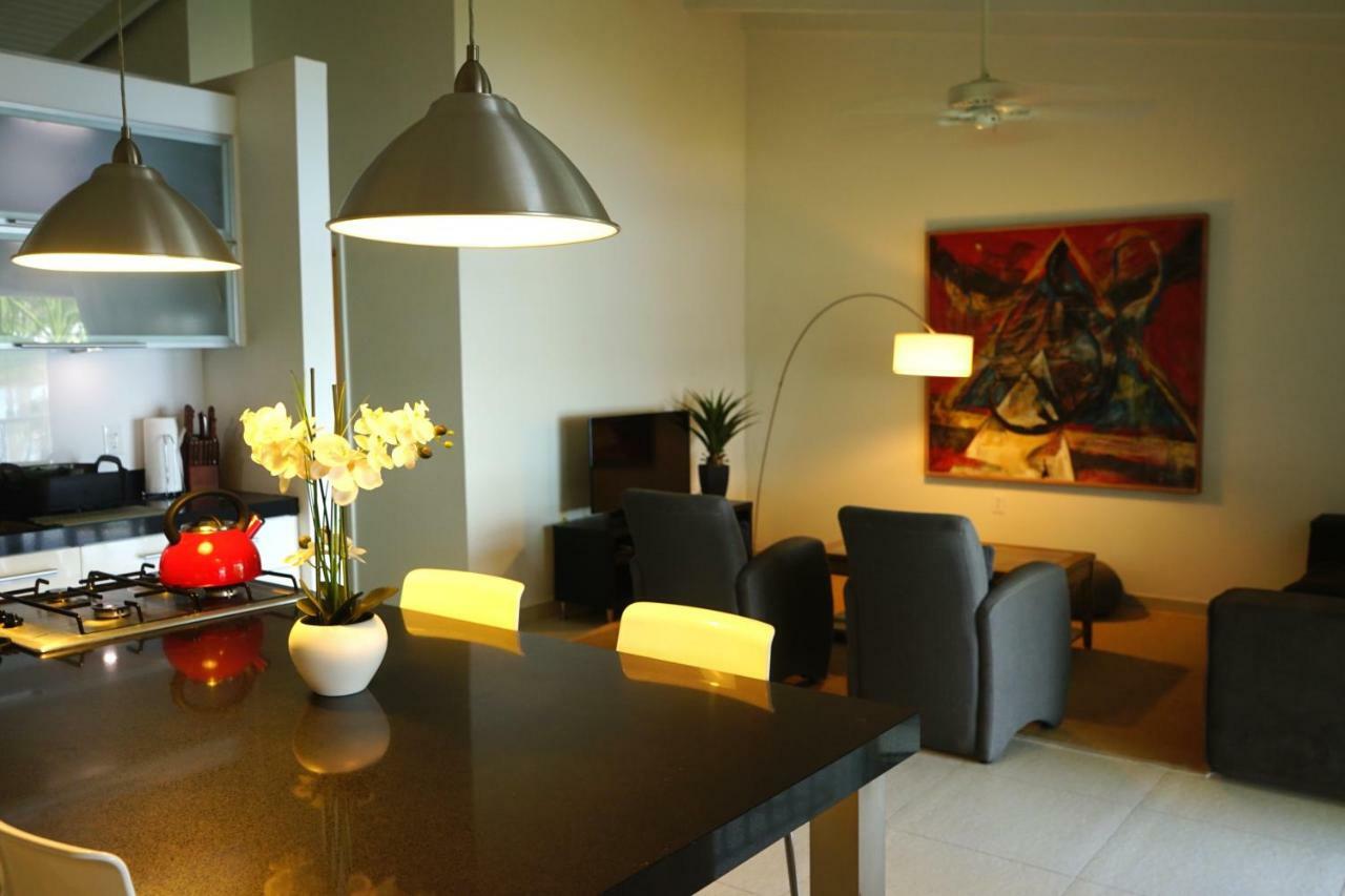 Lagoon Marina Apartments Koolbaai Bagian luar foto